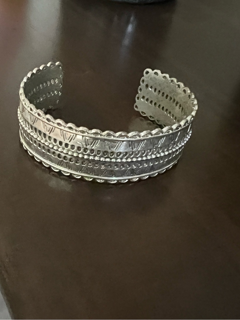 Vintage Lucky Brand silver cuff bracelet Navajo style pretty!